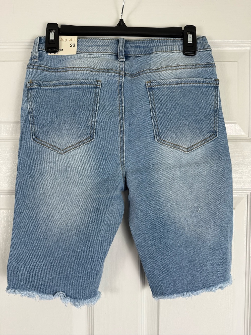NWT Madden Girl Light Wash Stretchy Distressed Bermuda Shorts 28 - Picture 2 of 5